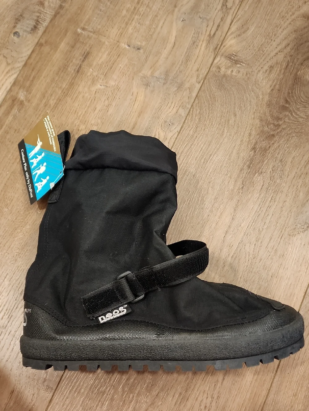 Vintage N.E.O.S. Deadstock Overboot Overshoe Hunting Fishing Hiking Adult Medium
